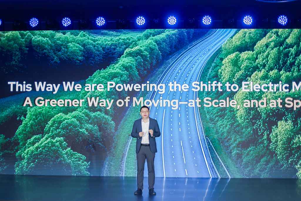 宁德时代全球首发NP3.0电池安全技术及神行Pro电池,助力欧洲电动化转型加速 - 第1张 - 提加商用车网 宁德时代全球首发NP3.0电池安全技术及神行Pro电池,助力欧洲电动化转型加速 - 第1张