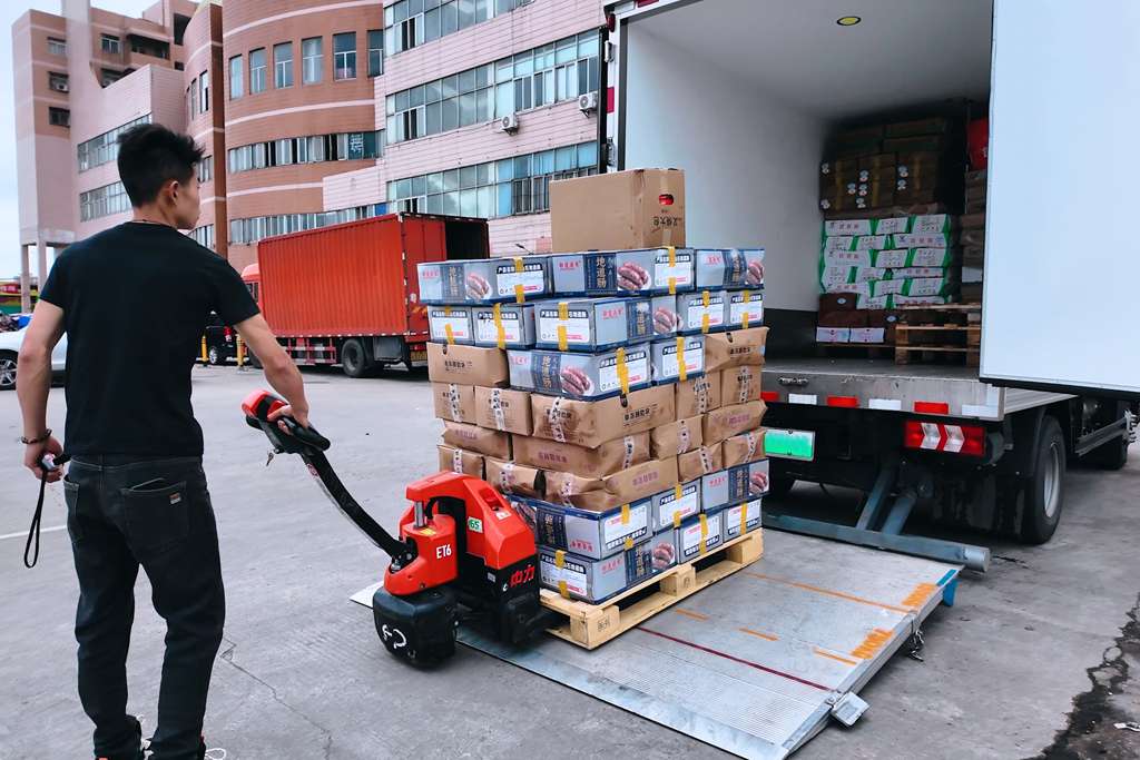 跑冷链,张师傅为何钟情江淮新能源轻卡ES9? - 第4张 - 提加商用车网 跑冷链,张师傅为何钟情江淮新能源轻卡ES9? - 第4张