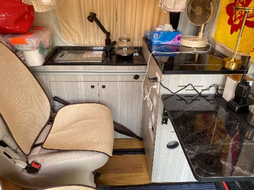 流动的老兵之家,依维柯聚星载满赤子之心 - 第4张 - 提加商用车网 流动的老兵之家,依维柯聚星载满赤子之心 - 第4张