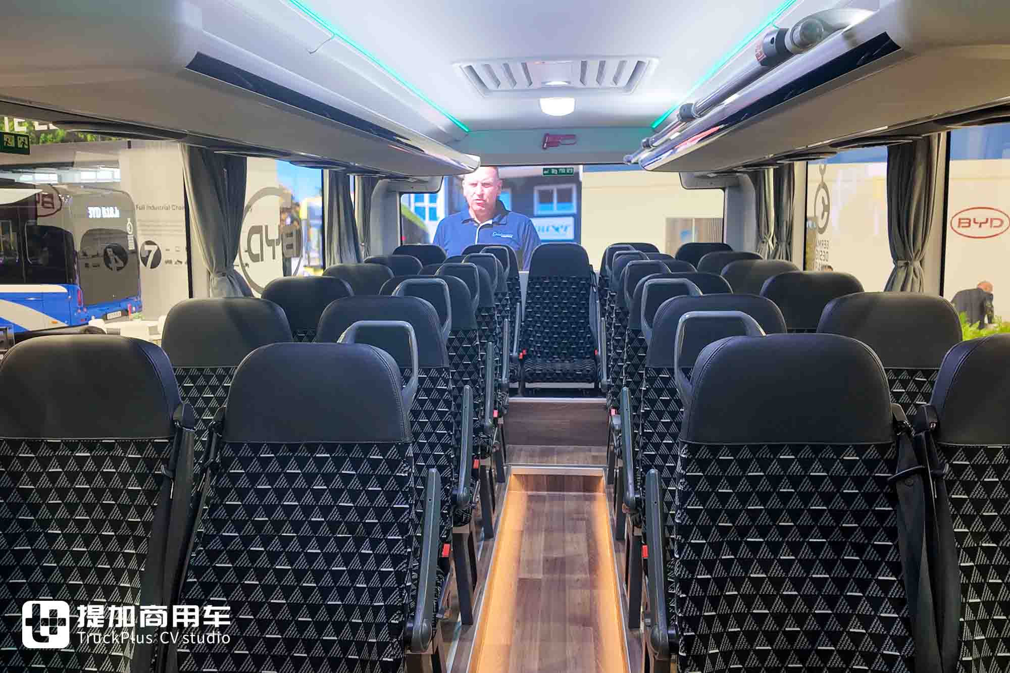2025Busworld客车展|全球首创客车CTC电池车身一体化!比亚迪携多款颠覆性技术闪耀亮相 - 第16张 - 提加商用车网 2025Busworld客车展|全球首创客车CTC电池车身一体化!比亚迪携多款颠覆性技术闪耀亮相 - 第16张