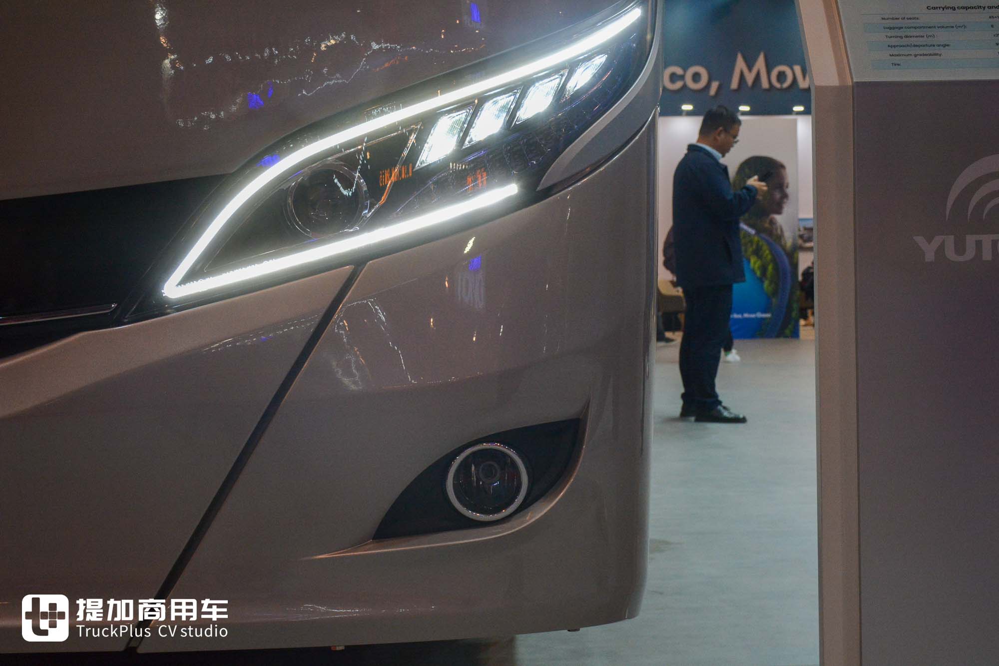 2025Busworld客车展|力压欧洲豪华大巴,荣获“最佳客车”大奖!宇通T14E纯电动旅游巴士到底强在哪里? - 第5张 - 提加商用车网 2025Busworld客车展|力压欧洲豪华大巴,荣获“最佳客车”大奖!宇通T14E纯电动旅游巴士到底强在哪里? - 第5张