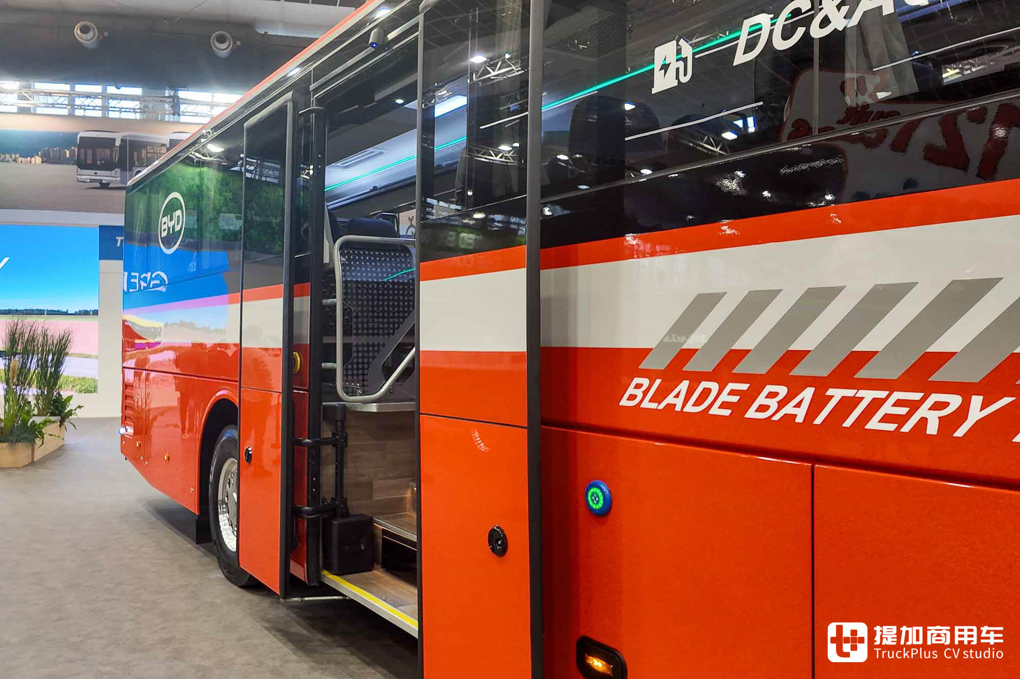 锚定欧洲城际通勤市场,比亚迪B12.b HF纯电动客车全球首发亮相Busworld展会,带看它实力几何 - 第5张 - 提加商用车网 锚定欧洲城际通勤市场,比亚迪B12.b HF纯电动客车全球首发亮相Busworld展会,带看它实力几何 - 第5张