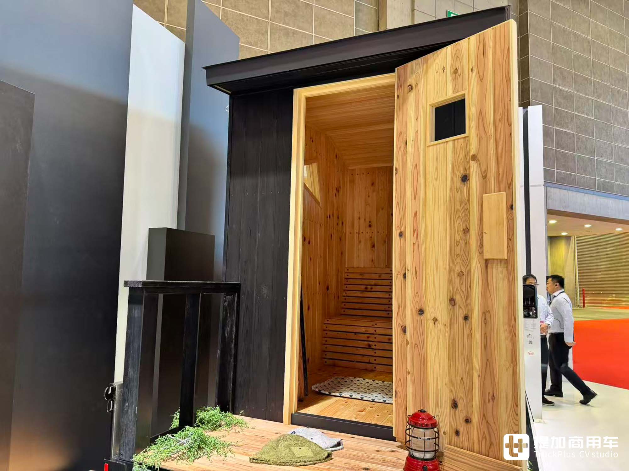 T35纯电动小卡全球首发,J6生活巴士抢眼,比亚迪商用车闪耀亮相日本移动出行展 - 第7张 - 提加商用车网 T35纯电动小卡全球首发,J6生活巴士抢眼,比亚迪商用车闪耀亮相日本移动出行展 - 第7张