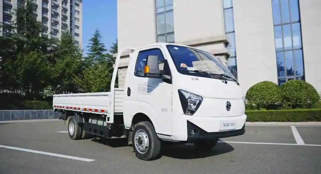 走街串巷下地库,拉货搬家跑高速!飞碟缔途MX,你的城乡配送全能伙伴 - 第2张 - 提加商用车网 走街串巷下地库,拉货搬家跑高速!飞碟缔途MX,你的城乡配送全能伙伴 - 第2张