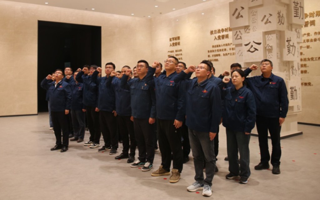 且向潮头再扬帆!中国重汽重卡单月出口1.5万辆,再次刷新行业纪录 - 第8张 - 提加商用车网 且向潮头再扬帆!中国重汽重卡单月出口1.5万辆,再次刷新行业纪录 - 第8张