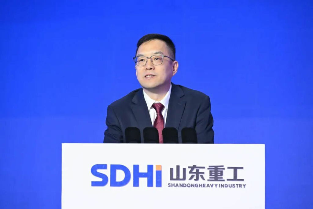 科技赋能 装备美好丨山东重工·潍柴动力全球合作伙伴大会在青岛召开 - 第4张 - 提加商用车网 科技赋能 装备美好丨山东重工·潍柴动力全球合作伙伴大会在青岛召开 - 第4张