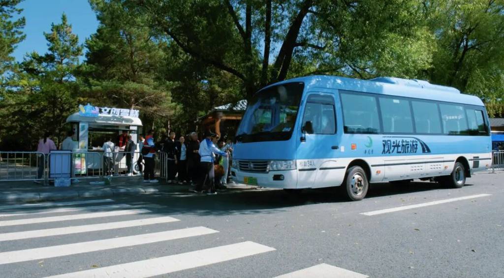 净月潭的绿色动脉:金旅纯电动考斯特守护“绿海明珠” - 第4张 - 提加商用车网 净月潭的绿色动脉:金旅纯电动考斯特守护“绿海明珠” - 第4张