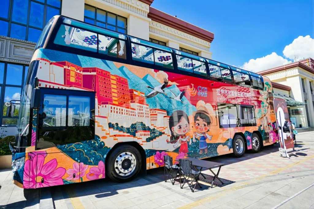 拉萨惊现“会移动的餐厅”!安凯这辆双层巴士正式发车 - 第5张 - 提加商用车网 拉萨惊现“会移动的餐厅”!安凯这辆双层巴士正式发车 - 第5张