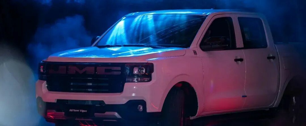 全新江铃宝典,全球启航! - 第5张 - 提加商用车网 全新江铃宝典,全球启航! - 第5张