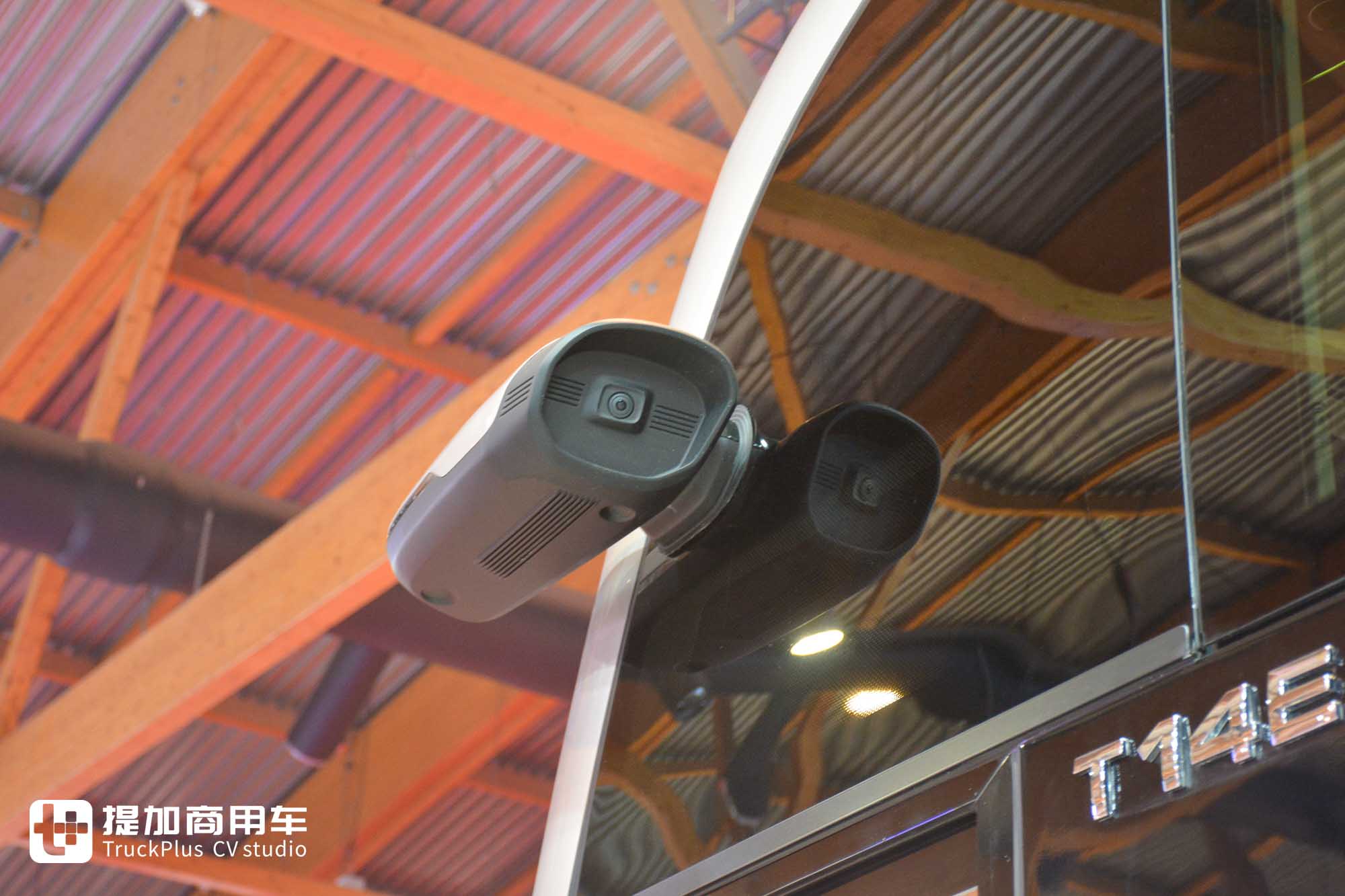 2025Busworld客车展|力压欧洲豪华大巴,荣获“最佳客车”大奖!宇通T14E纯电动旅游巴士到底强在哪里? - 第7张 - 提加商用车网 2025Busworld客车展|力压欧洲豪华大巴,荣获“最佳客车”大奖!宇通T14E纯电动旅游巴士到底强在哪里? - 第7张