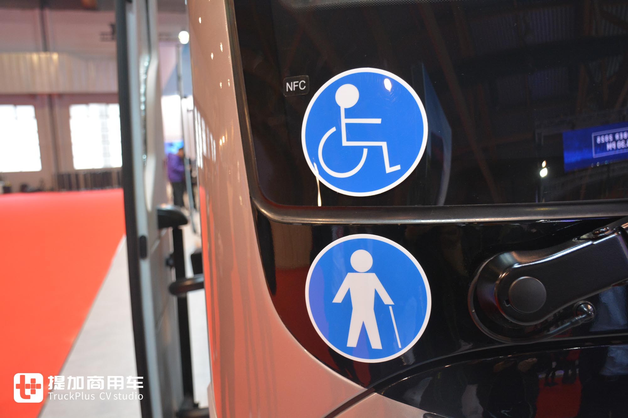 2025Busworld客车展|力压欧洲豪华大巴,荣获“最佳客车”大奖!宇通T14E纯电动旅游巴士到底强在哪里? - 第9张 - 提加商用车网 2025Busworld客车展|力压欧洲豪华大巴,荣获“最佳客车”大奖!宇通T14E纯电动旅游巴士到底强在哪里? - 第9张