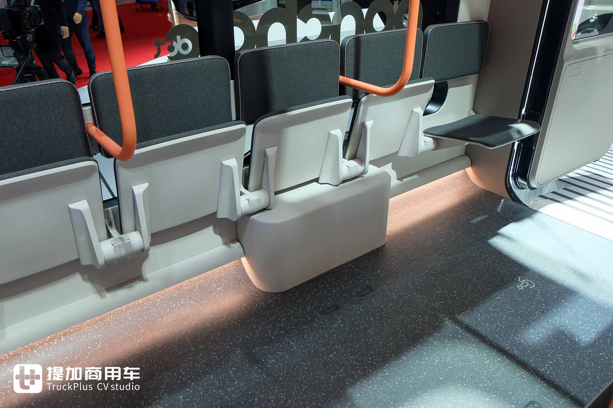 2025日本移动出行展｜达喀尔拉力赛车、新一代豪华巴士亮相，HINO日野展品实拍 - 第4张