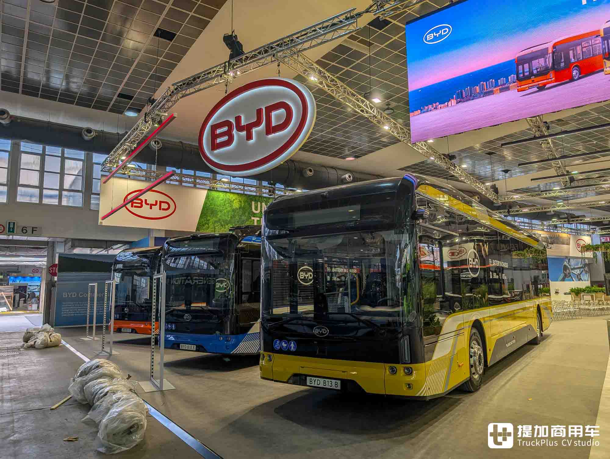 全球首创全域千伏架构、CTC电池车身一体化技术,比亚迪12米纯电动大巴底盘闪耀亮相Busworld展会! - 第1张 - 提加商用车网 全球首创全域千伏架构、CTC电池车身一体化技术,比亚迪12米纯电动大巴底盘闪耀亮相Busworld展会! - 第1张