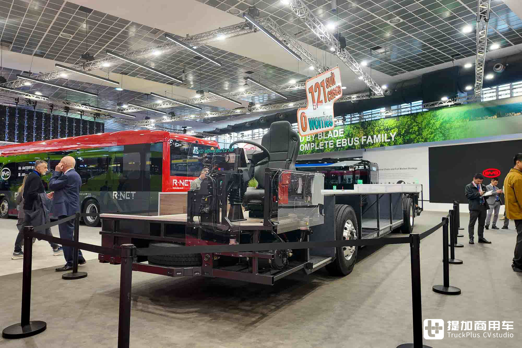 全球首创全域千伏架构、CTC电池车身一体化技术,比亚迪12米纯电动大巴底盘闪耀亮相Busworld展会! - 第2张 - 提加商用车网 全球首创全域千伏架构、CTC电池车身一体化技术,比亚迪12米纯电动大巴底盘闪耀亮相Busworld展会! - 第2张