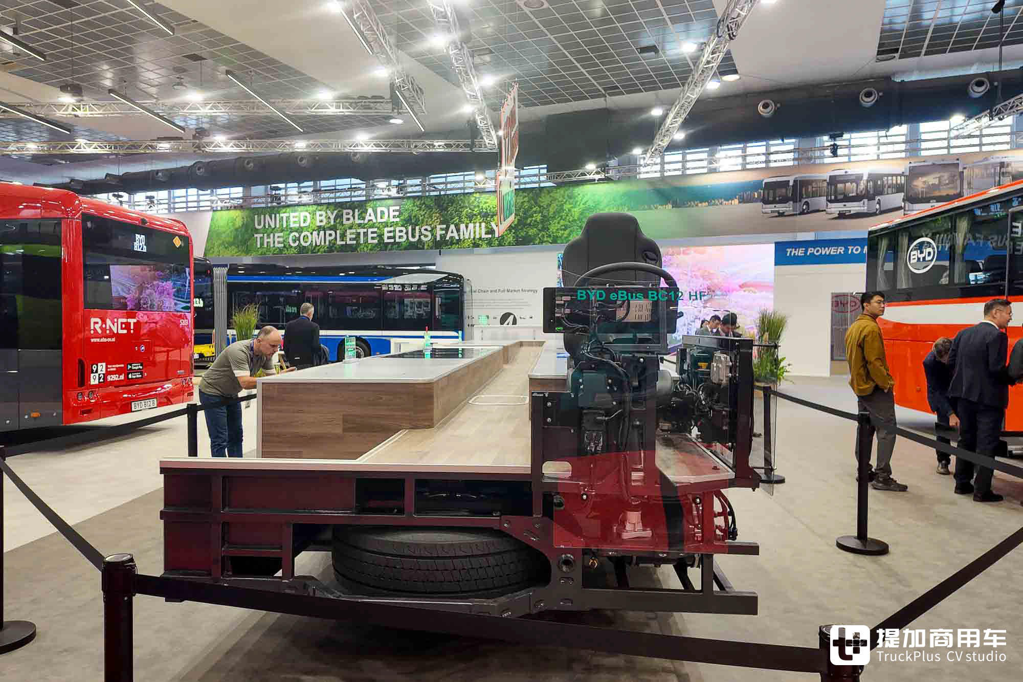 全球首创全域千伏架构、CTC电池车身一体化技术,比亚迪12米纯电动大巴底盘闪耀亮相Busworld展会! - 第10张 - 提加商用车网 全球首创全域千伏架构、CTC电池车身一体化技术,比亚迪12米纯电动大巴底盘闪耀亮相Busworld展会! - 第10张
