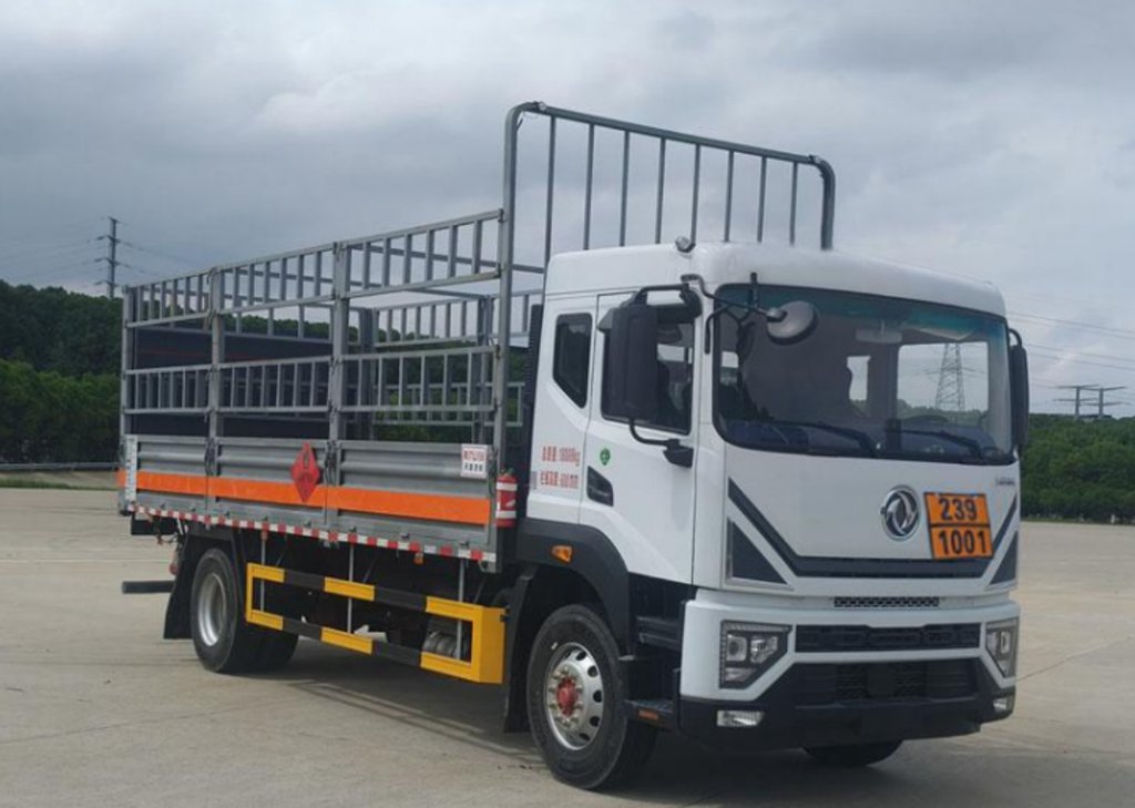 东风专致危化品运输车,让每一程都安心高效 - 第1张 - 提加商用车网 东风专致危化品运输车,让每一程都安心高效 - 第1张