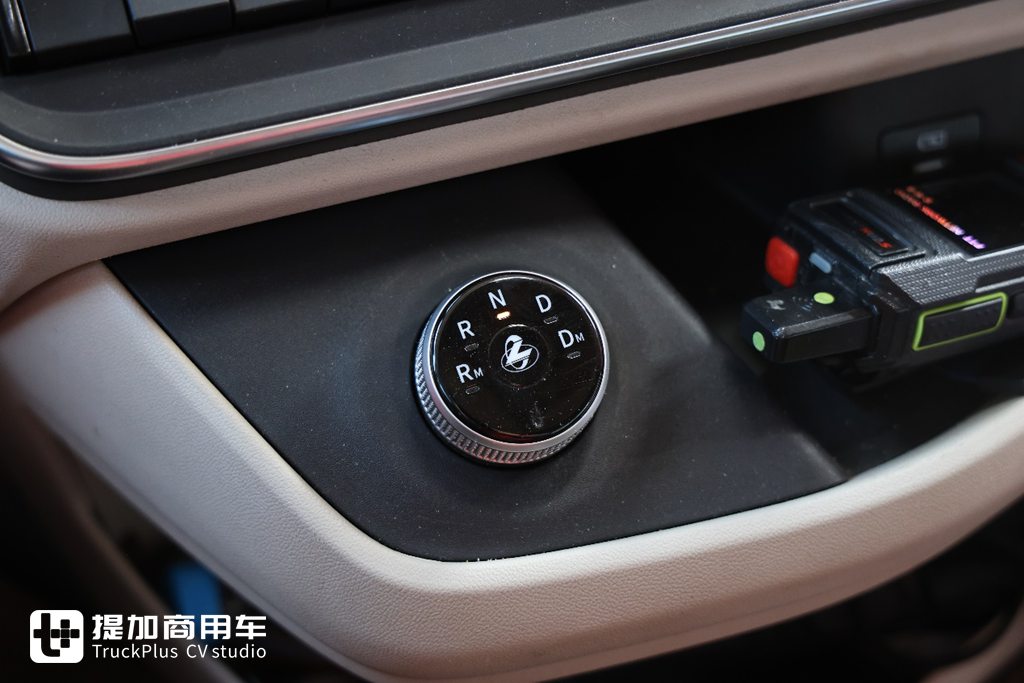 一趟连霍高速,深度体验乘龙HK燃气车,带你看它如何用实力征服西北路况 - 第17张 - 提加商用车网 一趟连霍高速,深度体验乘龙HK燃气车,带你看它如何用实力征服西北路况 - 第17张