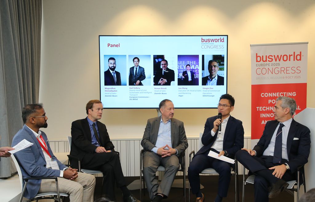 中国客车“惊艳”欧洲!苏州金龙比利时车展的精彩瞬间 - 第2张 - 提加商用车网 中国客车“惊艳”欧洲!苏州金龙比利时车展的精彩瞬间 - 第2张