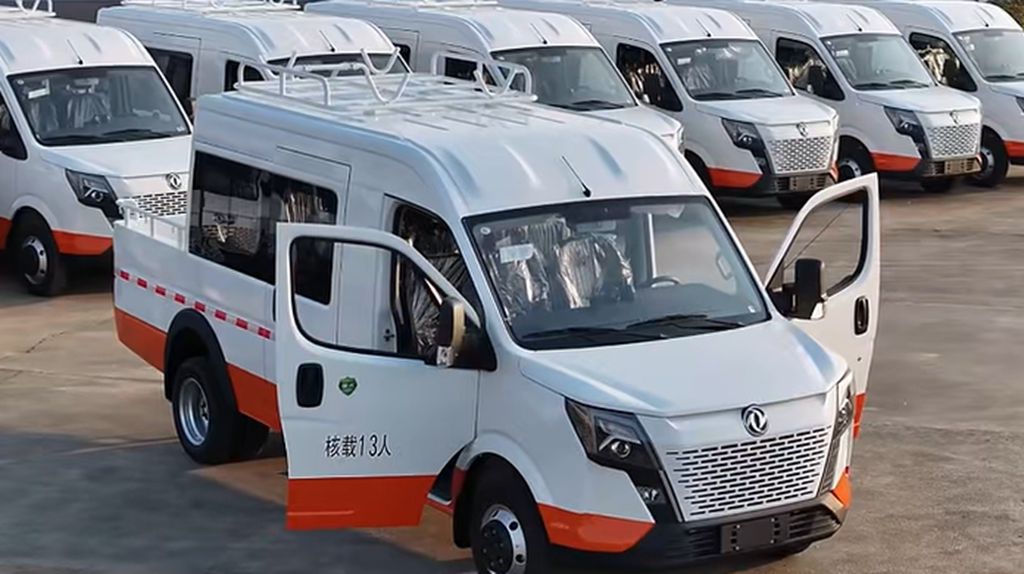 信赖源于品质,东风御风斗式工程车再获铁路局批量采购 - 第3张 - 提加商用车网 信赖源于品质,东风御风斗式工程车再获铁路局批量采购 - 第3张