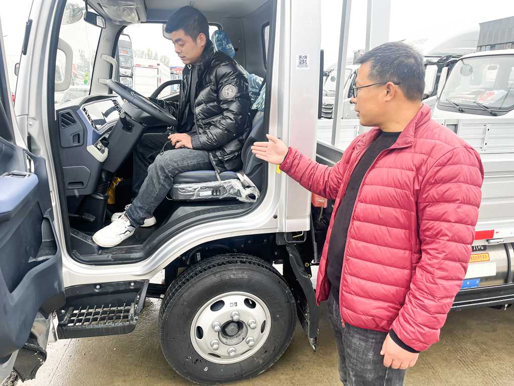 从时代领航M5到时代领航G5-F28T气体机,网红“春晓闯地球”为何再次选择时代汽车? - 第4张 - 提加商用车网 从时代领航M5到时代领航G5-F28T气体机,网红“春晓闯地球”为何再次选择时代汽车? - 第4张