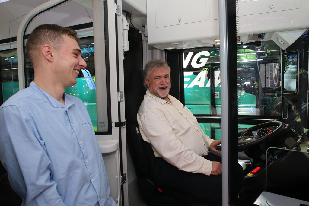 中国客车“惊艳”欧洲!苏州金龙比利时车展的精彩瞬间 - 第5张 - 提加商用车网 中国客车“惊艳”欧洲!苏州金龙比利时车展的精彩瞬间 - 第5张