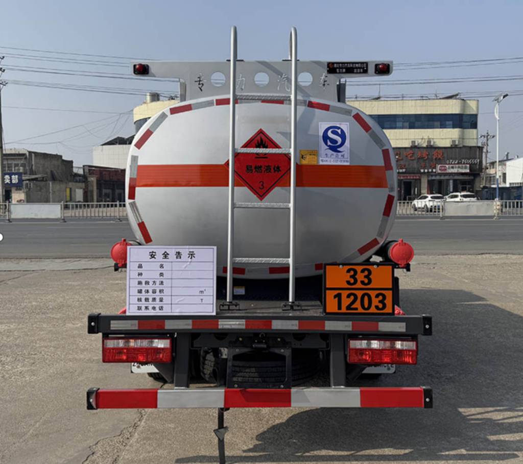 东风专致危化品运输车,让每一程都安心高效 - 第6张 - 提加商用车网 东风专致危化品运输车,让每一程都安心高效 - 第6张