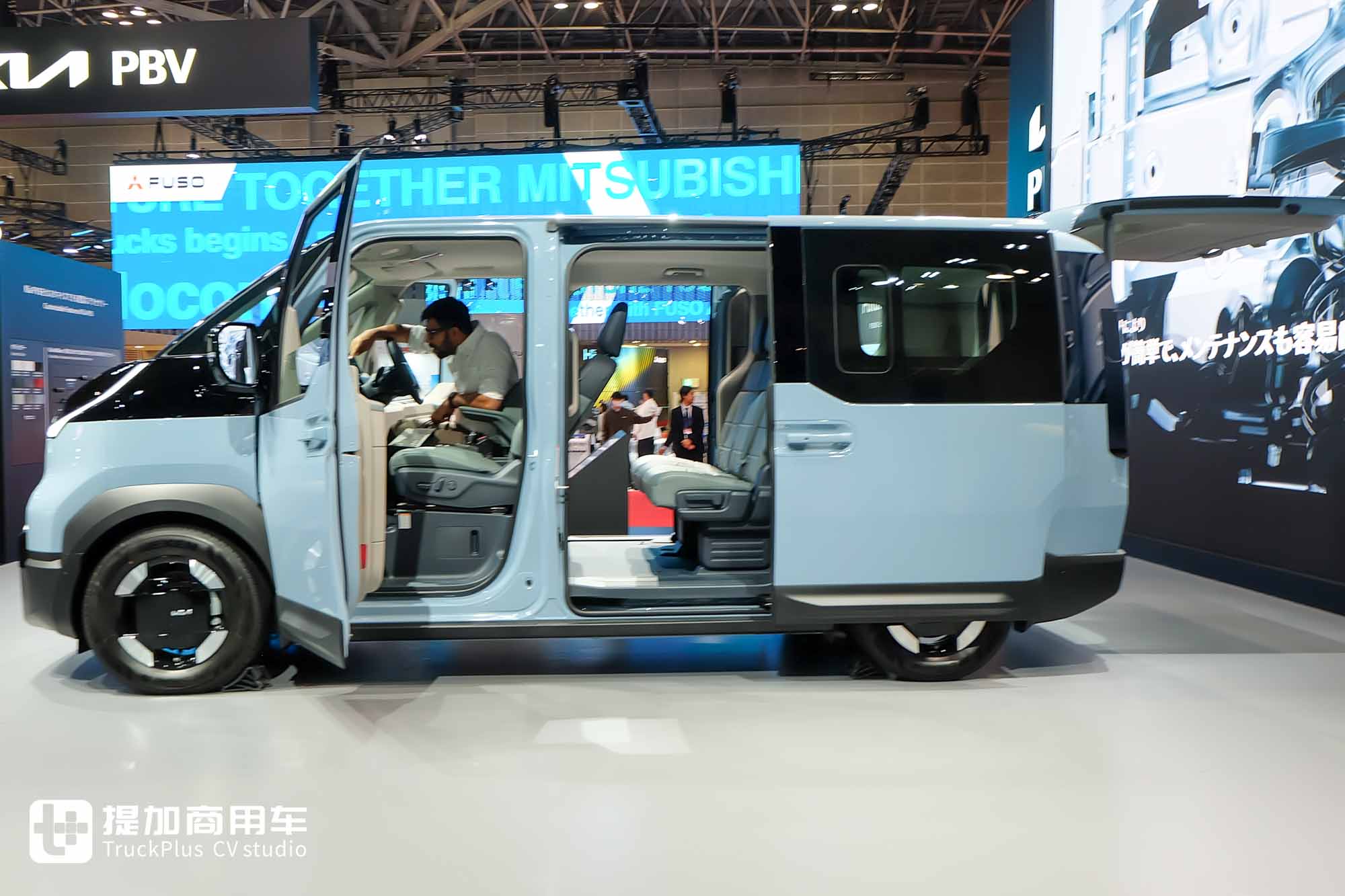 2025日本移动出行展|客运货运全满足!起亚PV5登陆日本市场,实拍带你看实力几何 - 第10张 - 提加商用车网 2025日本移动出行展|客运货运全满足!起亚PV5登陆日本市场,实拍带你看实力几何 - 第10张