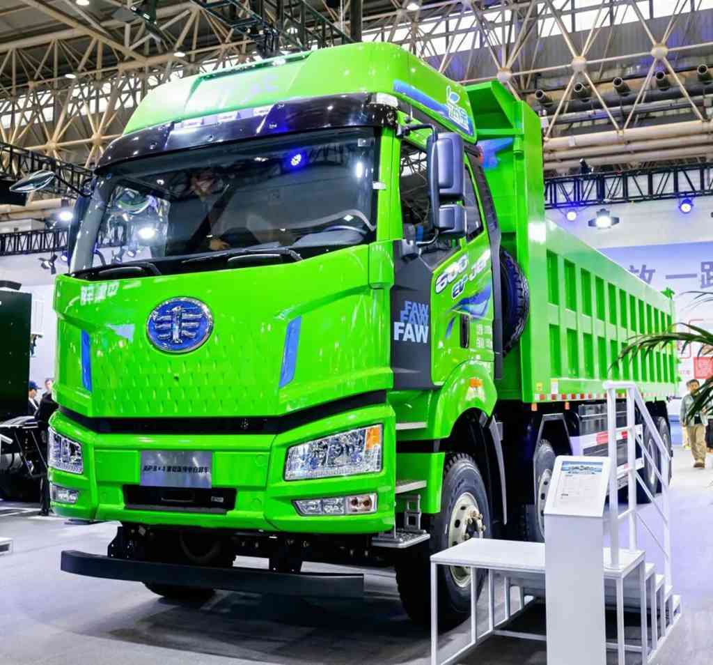 超2万人次!来看,武汉车展解放为啥这么火? - 第3张 - 提加商用车网 超2万人次!来看,武汉车展解放为啥这么火? - 第3张