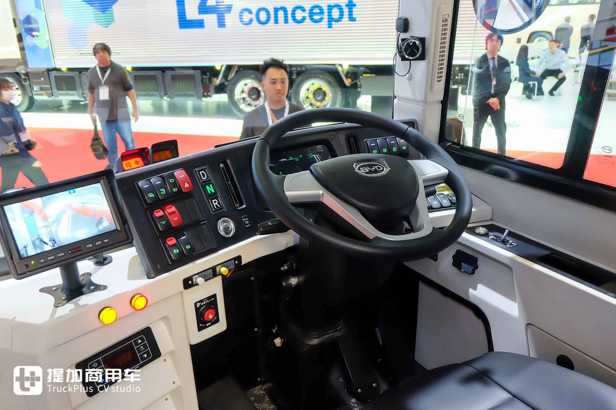 2025日本移动出行展|城市客车爆改移动办公室!比亚迪J6 Living Car“生活房车”亮相 - 第10张 - 提加商用车网 2025日本移动出行展|城市客车爆改移动办公室!比亚迪J6 Living Car“生活房车”亮相 - 第10张