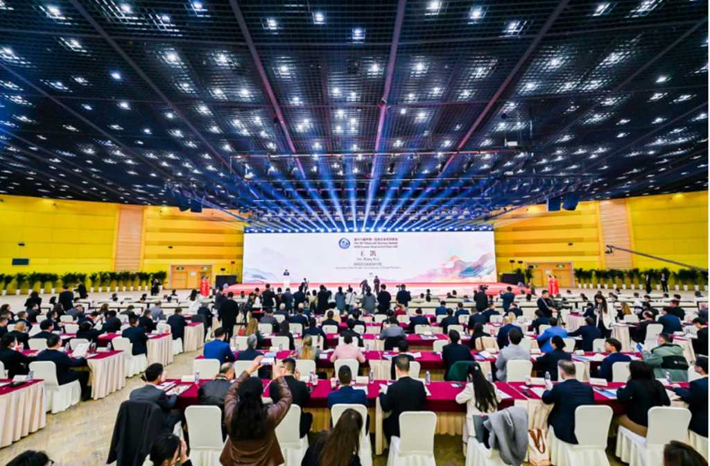 中拉企业家高峰会落幕,宇通以“绿色智造”擘画共赢新蓝图 - 第2张 - 提加商用车网 中拉企业家高峰会落幕,宇通以“绿色智造”擘画共赢新蓝图 - 第2张