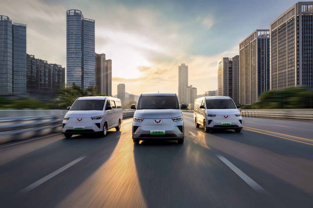 五菱扬光突破10万销量,重新定义新能源商用车“好车”标准 - 第1张 - 提加商用车网 五菱扬光突破10万销量,重新定义新能源商用车“好车”标准 - 第1张