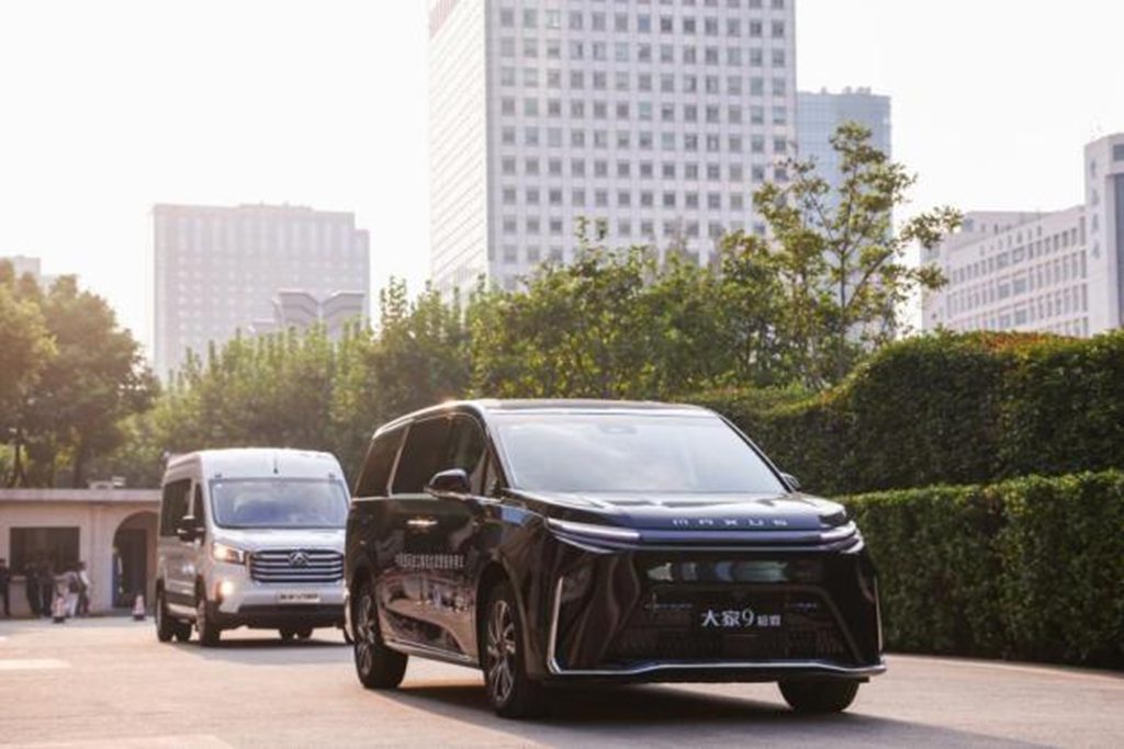 第八届进博会明天在沪开幕,上汽大通再担“国宾车”重任 - 第1张 - 提加商用车网 第八届进博会明天在沪开幕,上汽大通再担“国宾车”重任 - 第1张