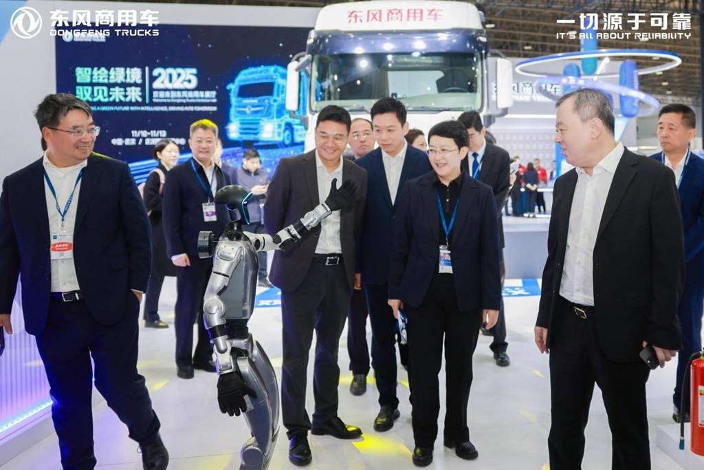 智绘点亮绿色征程,东风商用车2025中国国际商用车展重磅开启 - 第11张 - 提加商用车网 智绘点亮绿色征程,东风商用车2025中国国际商用车展重磅开启 - 第11张