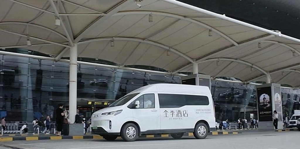 依维柯聚星三电系统深度解析:不止于节能,更是客运出行的革新 - 第2张 - 提加商用车网 依维柯聚星三电系统深度解析:不止于节能,更是客运出行的革新 - 第2张