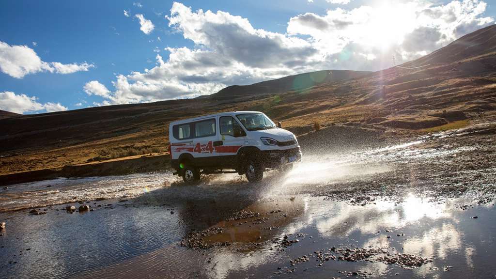 欧霸·山海:一场关于“移动的家”与人生征途的深度对话 - 第2张 - 提加商用车网 欧霸·山海:一场关于“移动的家”与人生征途的深度对话 - 第2张