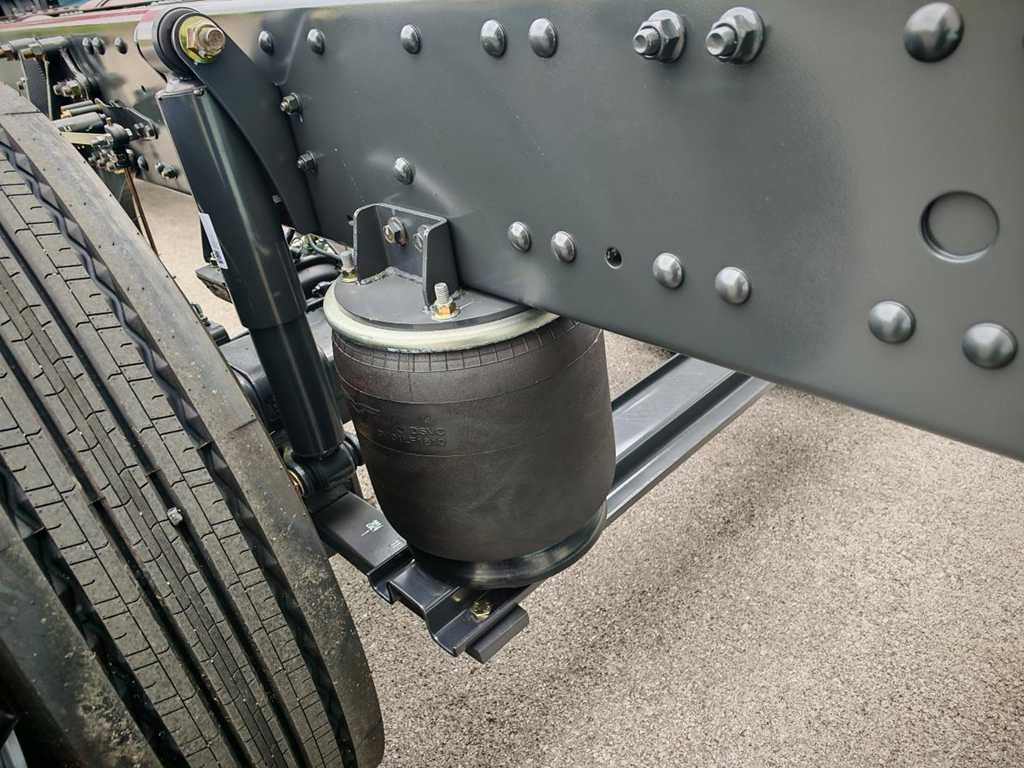 省成本,强动力!乘龙H5 LNG大单桥双11“创富一哥” - 第3张 - 提加商用车网 省成本,强动力!乘龙H5 LNG大单桥双11“创富一哥” - 第3张