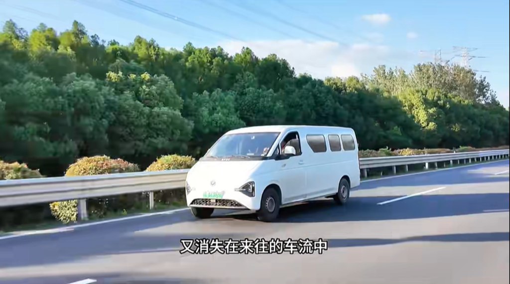 硬核陪伴,东风睿立达V8E为奋斗者创造更多可能 - 第4张 - 提加商用车网 硬核陪伴,东风睿立达V8E为奋斗者创造更多可能 - 第4张