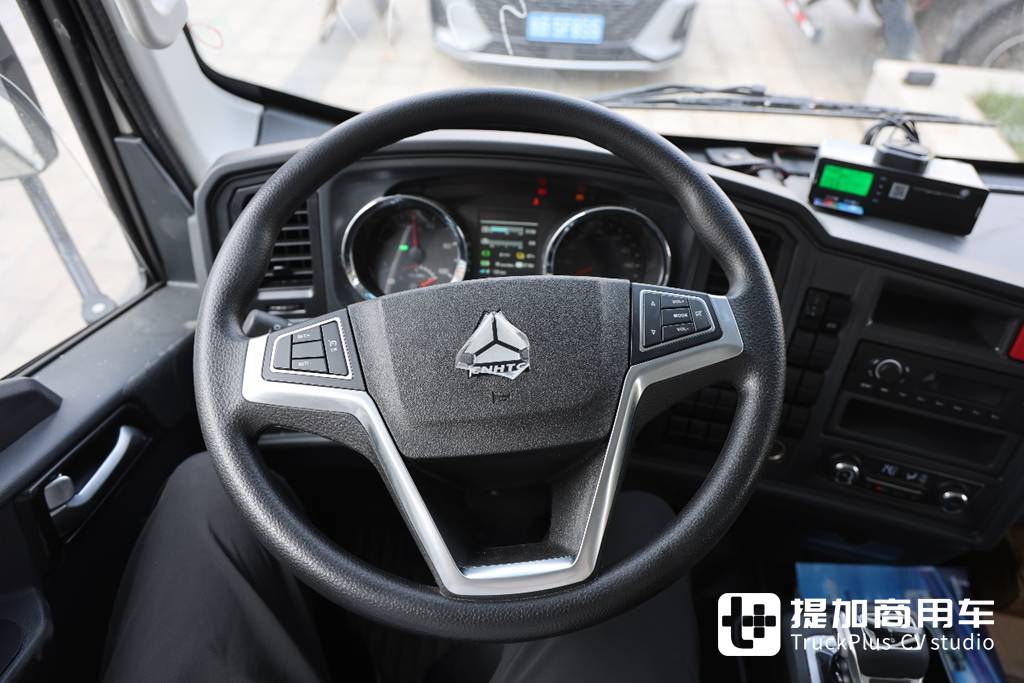 大电量高承载,满足宽体车需求,重汽悍将黄绿牌纯电轻卡实拍 - 第9张 - 提加商用车网 大电量高承载,满足宽体车需求,重汽悍将黄绿牌纯电轻卡实拍 - 第9张