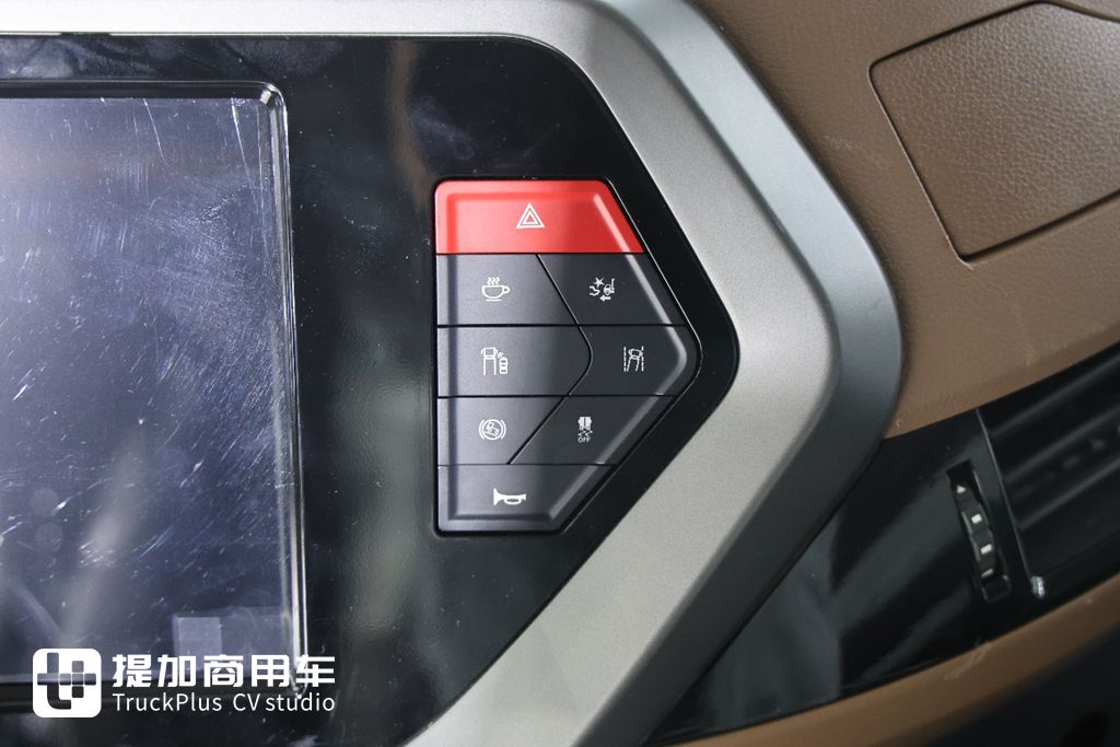 欧洲人抢着要的国产氢能半挂，续航超700km，欧洲版东风天龙GX氢燃料电池牵引车实拍 - 第15张