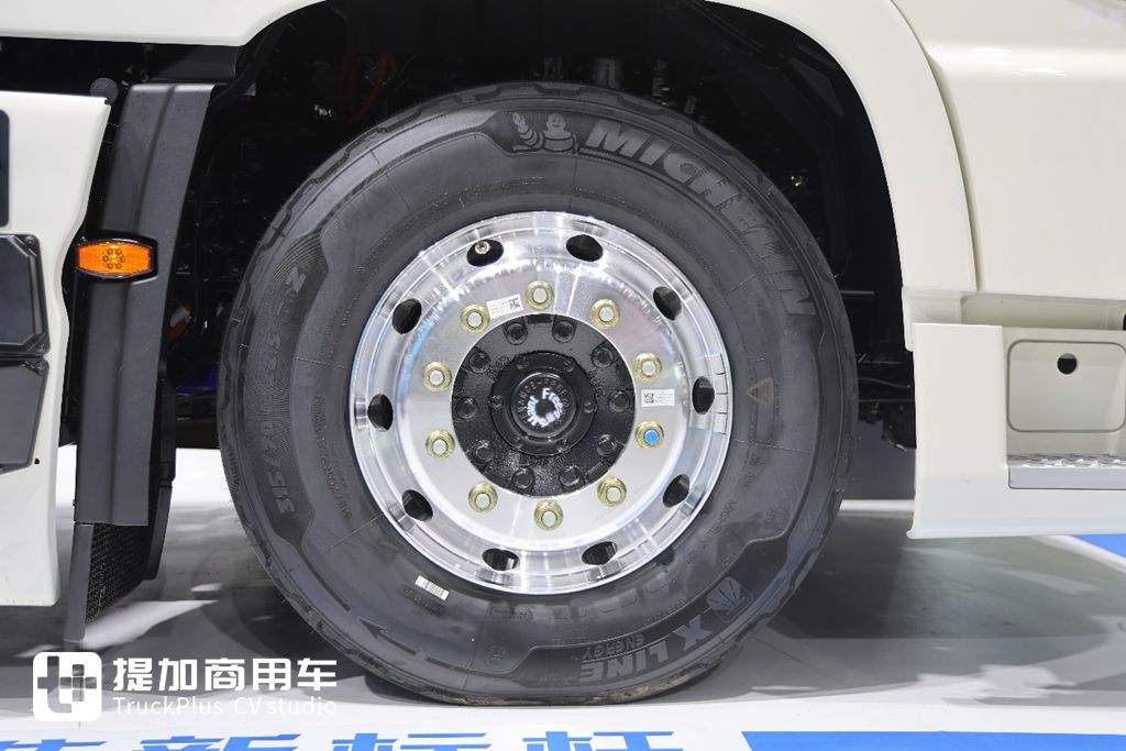 欧洲人抢着要的国产氢能半挂，续航超700km，欧洲版东风天龙GX氢燃料电池牵引车实拍 - 第7张
