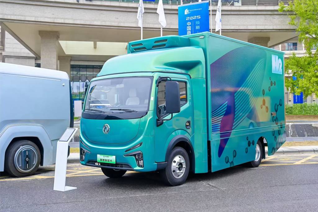 东风股份携多款重磅专改新品,共话专用车产业新发展 - 第5张 - 提加商用车网 东风股份携多款重磅专改新品,共话专用车产业新发展 - 第5张