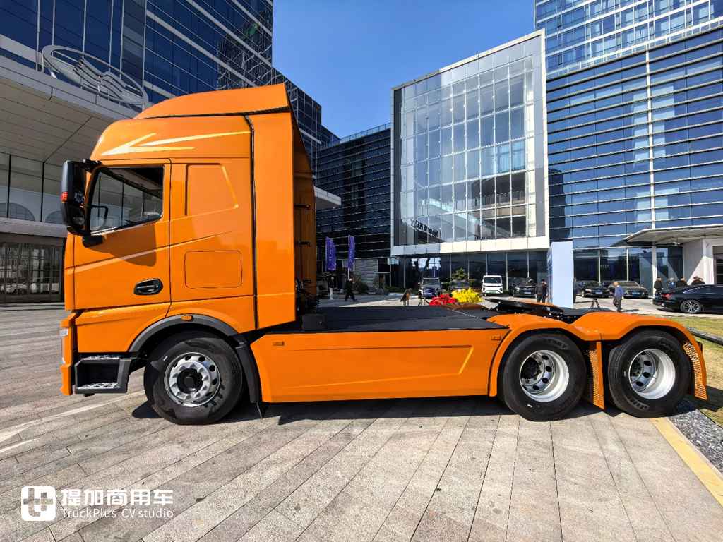 光梭未来卡车，你听说过吗？其最新推出的来福1.0纯电牵引车实拍 - 第2张