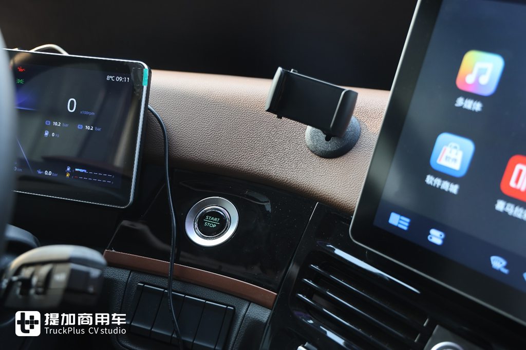 高端再进一步，全新德龙X6000来袭，实拍超凡旗舰牵引车带你看看都升级改进了啥！ - 第14张