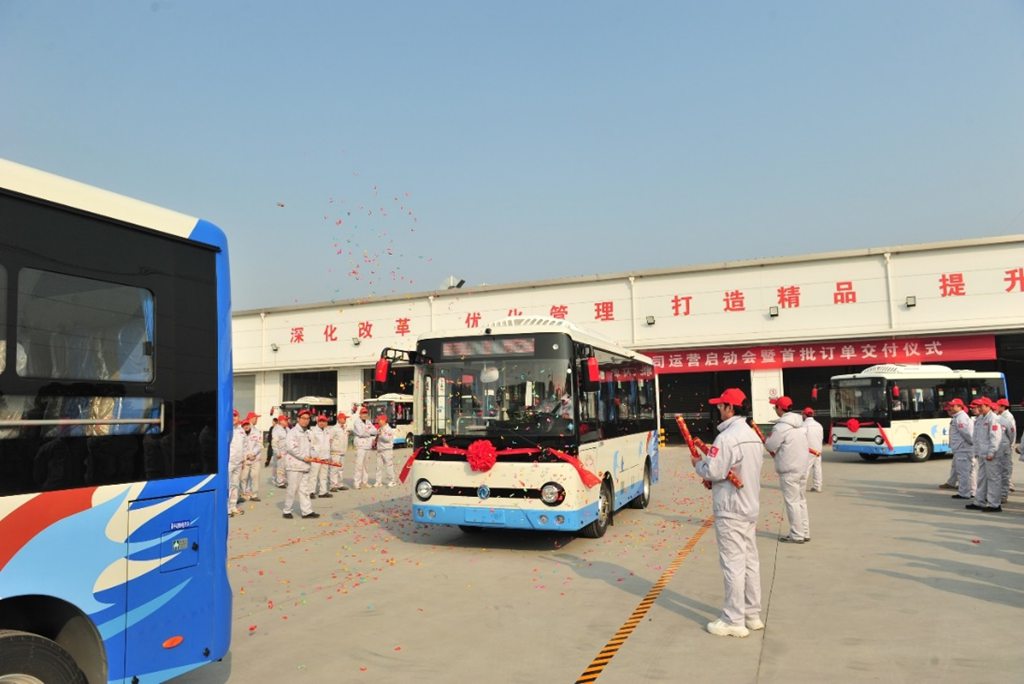 东风襄旅正式启航，55台东风天翼公交现场交付客户 - 第5张