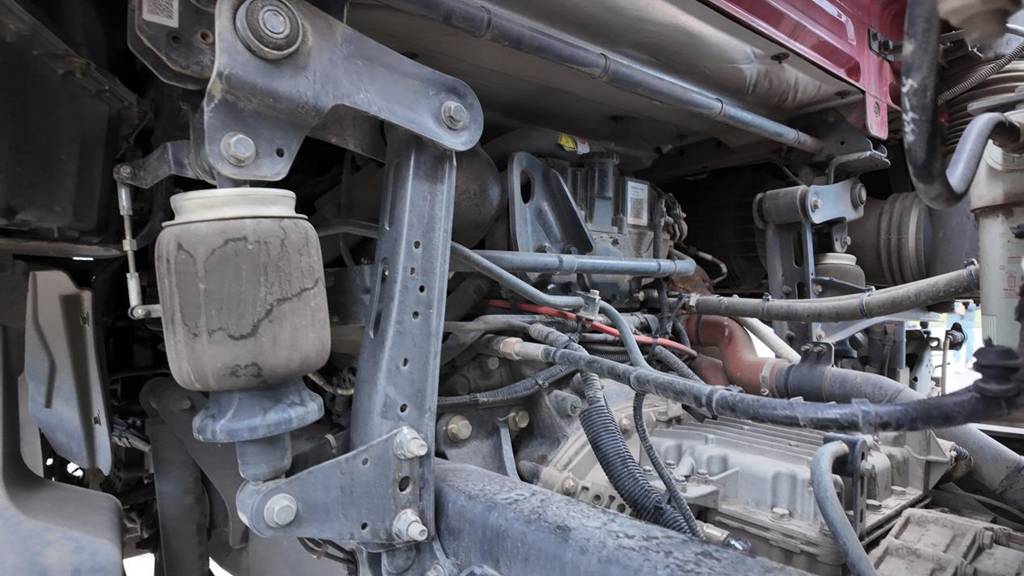 征服丝路复杂路况！乘龙HK LNG牵引车成干线物流创富利器 - 第2张