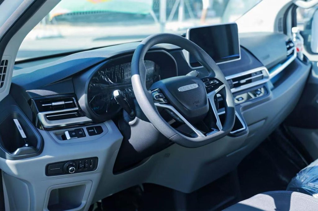 绿色高效新标杆！依维柯聚星纯电动车再获权威VAN车大奖认可 - 第3张