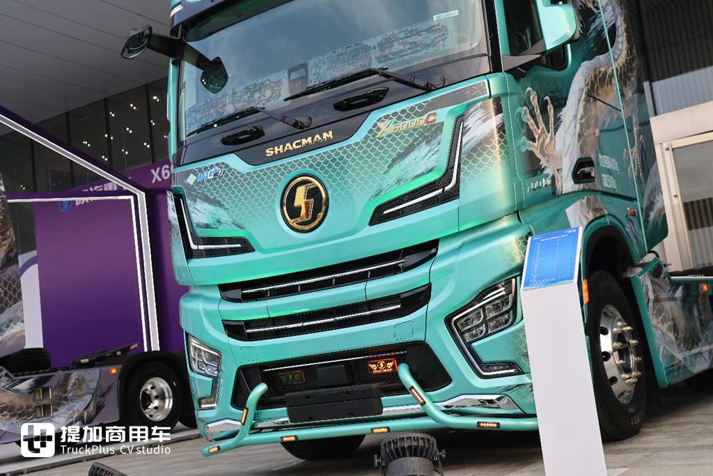 高端再进一步，全新德龙X6000来袭，实拍超凡旗舰牵引车带你看看都升级改进了啥！ - 第4张