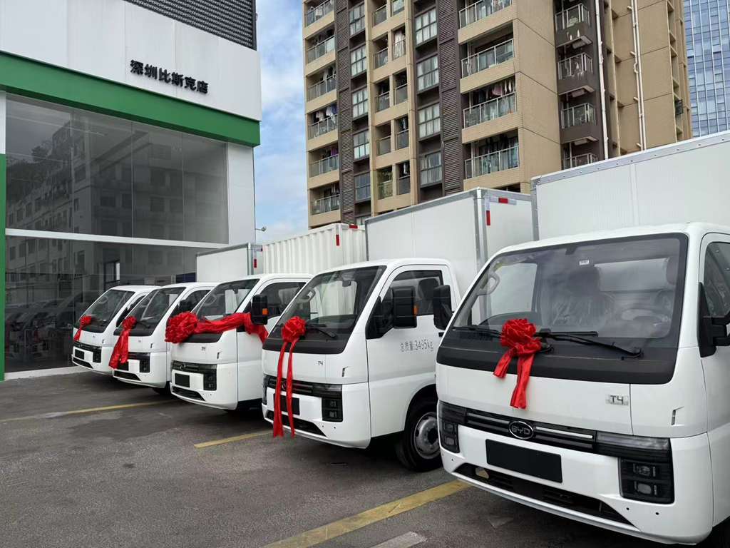 比亚迪轿卡T4荣膺2025车轮上的中国“城市物流利器”称号 - 第3张