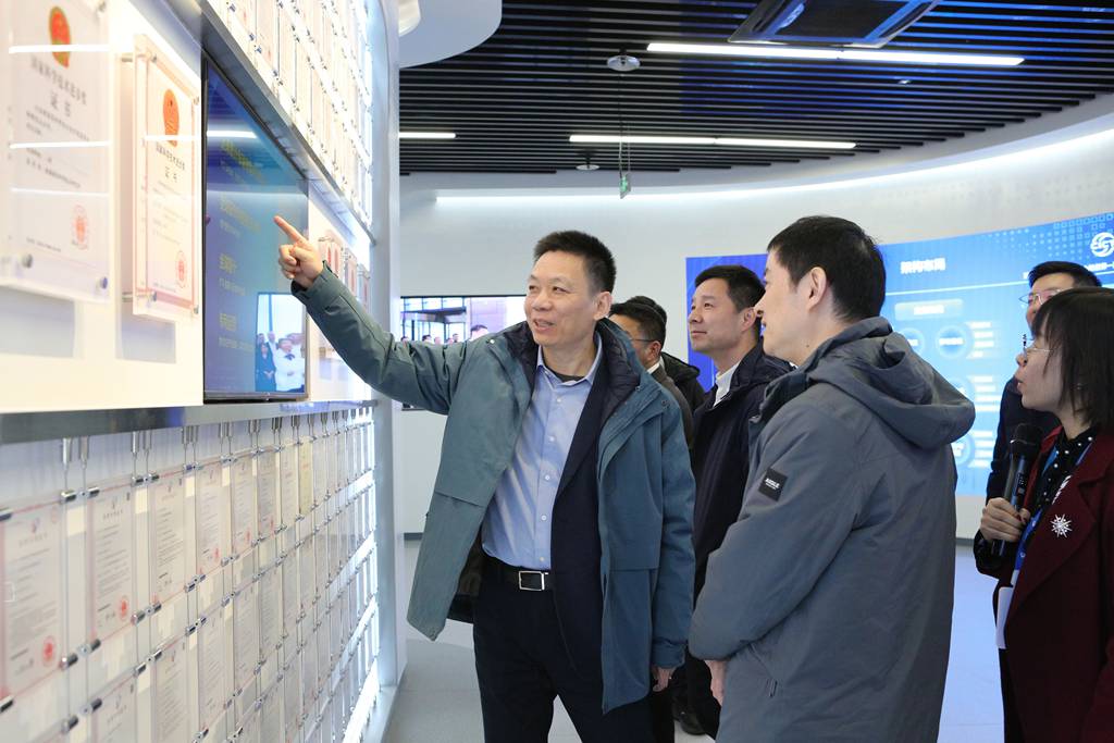东风股份与中信科智联共探智能网联发展新路径 | 合作共赢 - 第1张 - 提加商用车网 东风股份与中信科智联共探智能网联发展新路径 | 合作共赢 - 第1张