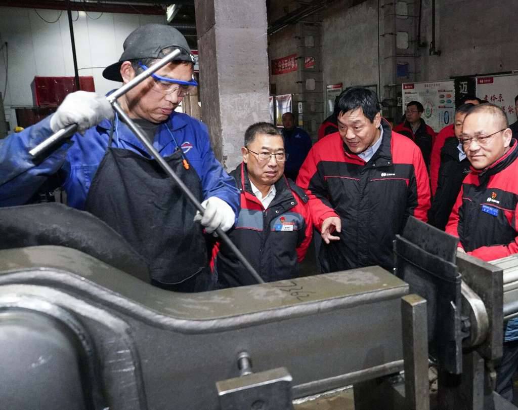 【汉德播报】聚焦电驱桥产业链,袁宏明董事长深入金鼎铸造、汉德车桥调研 - 第3张 - 提加商用车网 【汉德播报】聚焦电驱桥产业链,袁宏明董事长深入金鼎铸造、汉德车桥调研 - 第3张